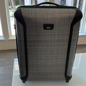Tumi Carbon Fiber Light Carryon